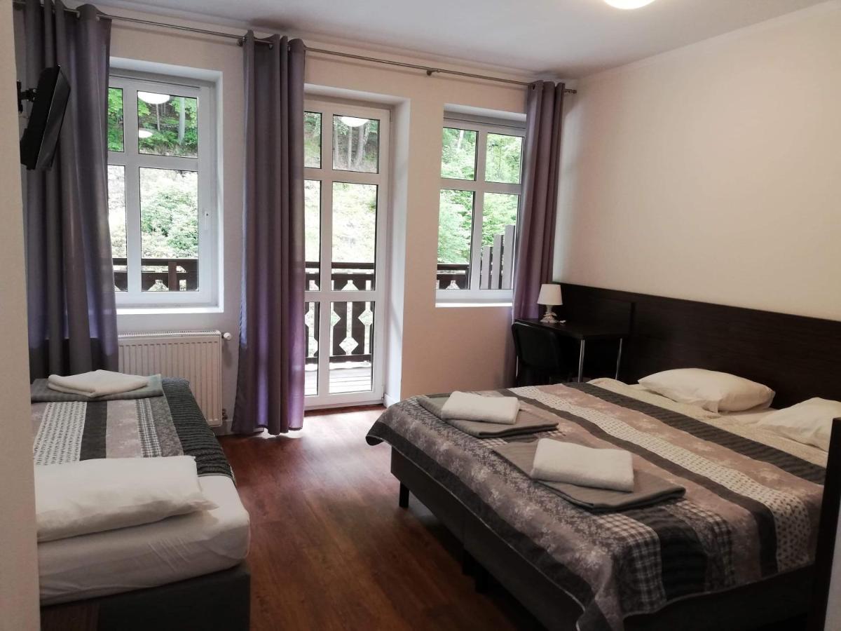Sloneczna Hotel เมียนซิกูแช ภายนอก รูปภาพ